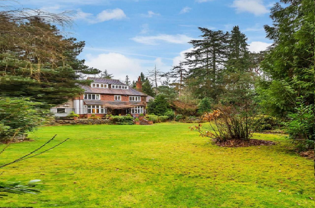 Coach House Villa Уокинг Екстериор снимка